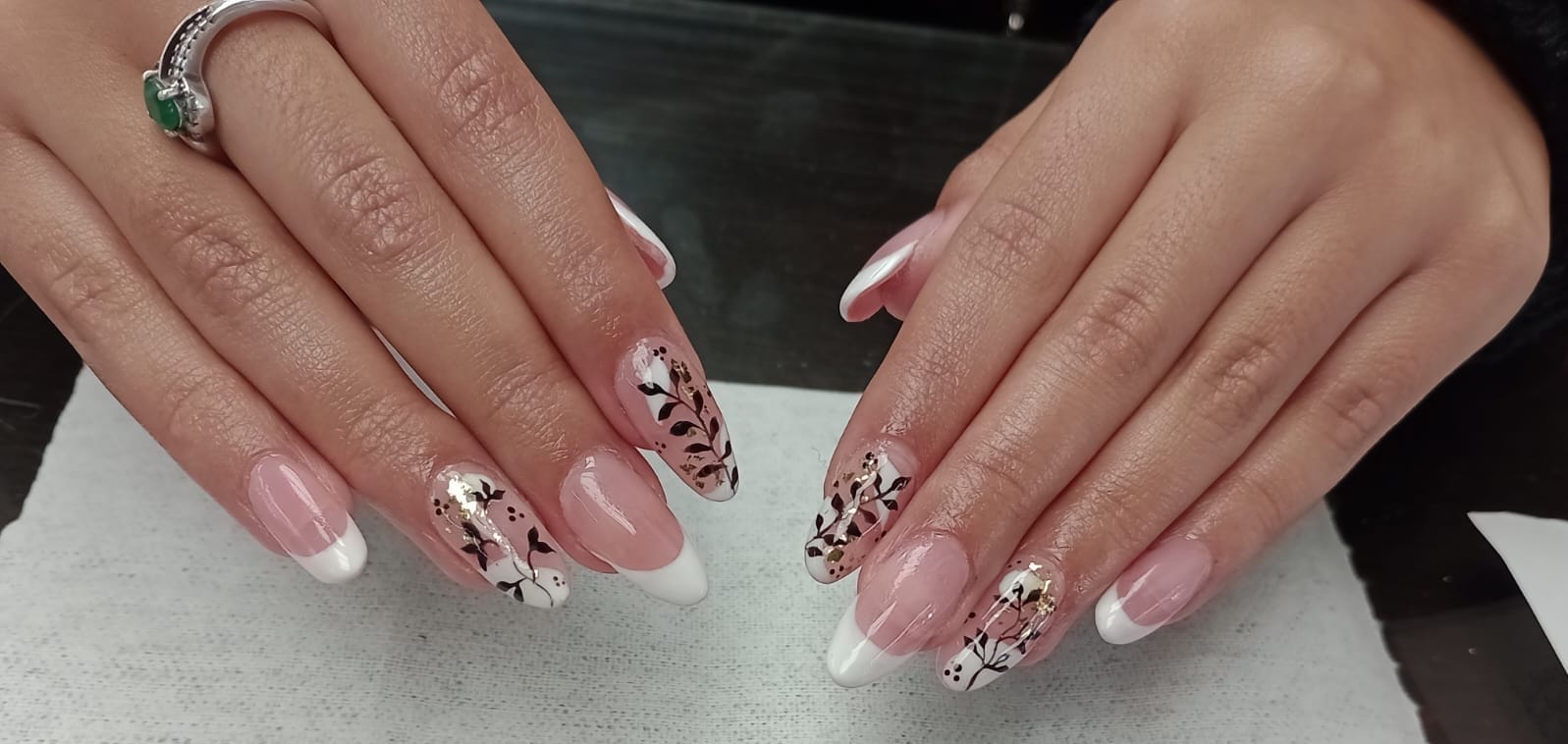 Diseño de uñas acrílicas - Diana Nails
