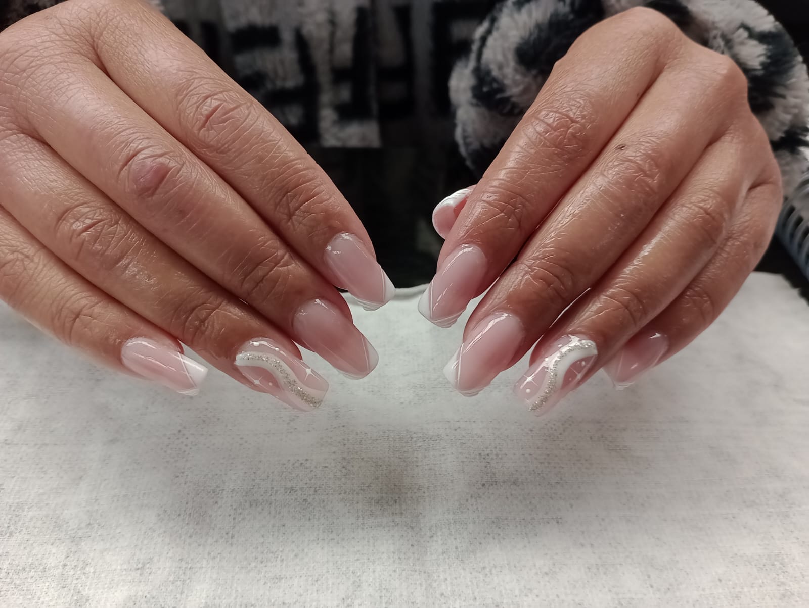 Uñas de gel rosadas - Diana Nails